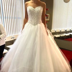 Wedding Dress - Size 4